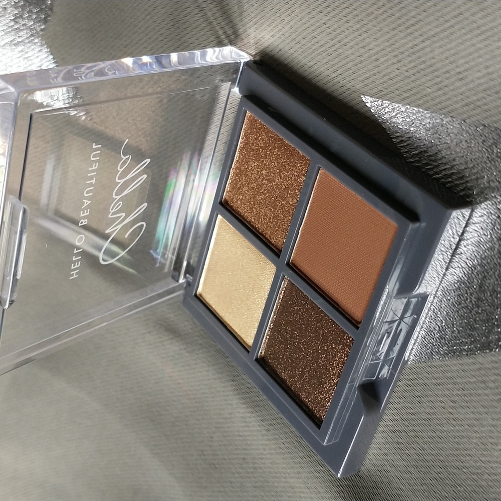 Chella Hello Beautiful eyeshadow - Picture 3 of 3